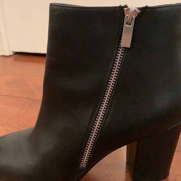 ALDO Black Leather Booties - Picture 6 of 8
